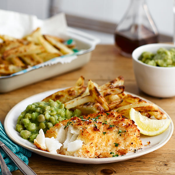 Breaded fish, Slimming World chips and mushy peas