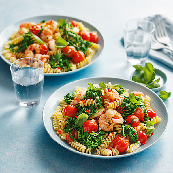 Prawn, tomato and chilli pasta in bowls-chilli prawn pasta-slimming world blog