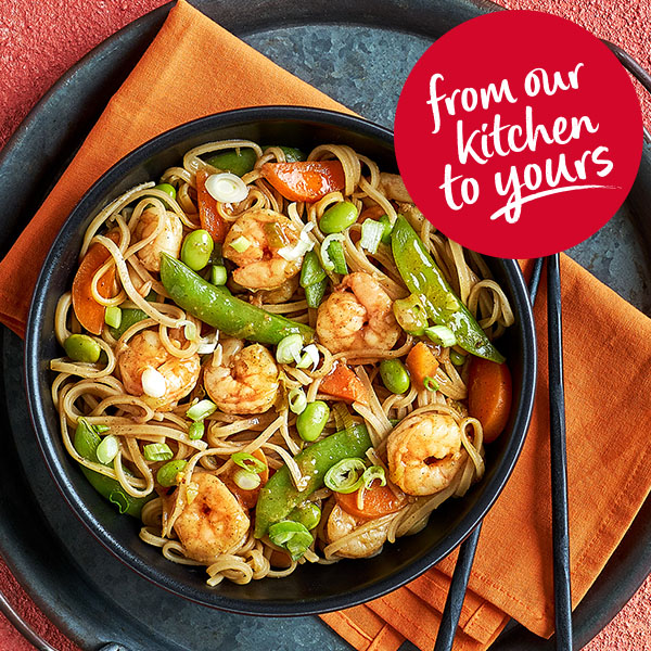 Super-fast prawn & ginger noodles – a dish from this week's Slimming World Kitchen menu